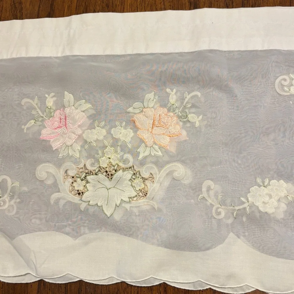 Vintage White Floral Embroidered Scalloped Sheer Tier and Valance Curtain Set